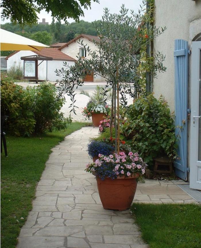 Logis Hotel La Grange Du Relais Colombey-les-Deux-Eglises Exterior photo